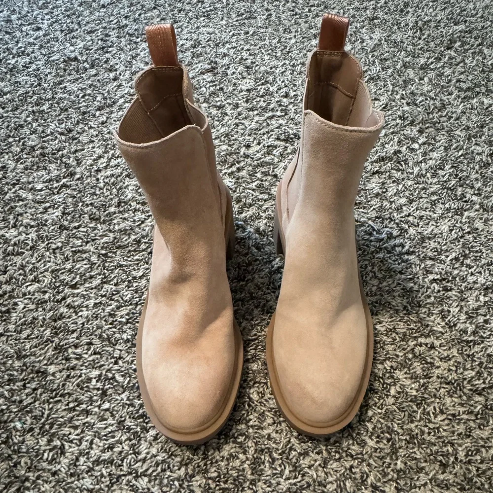 Dolce Vita Platform Booties - Picture 7 of 8